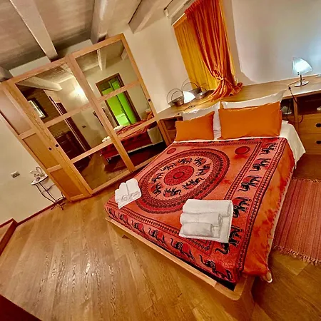 Corte Antica Con Splendida Jacuzzi דירה בלאג'יו