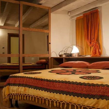 Corte Antica Con Splendida Jacuzzi *