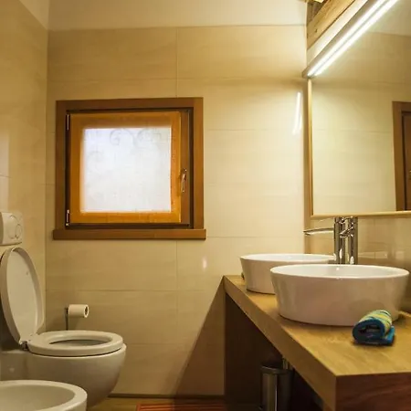 Corte Antica Con Splendida Jacuzzi * בלאג'יו