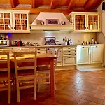Corte Antica Con Splendida Jacuzzi Lejlighed