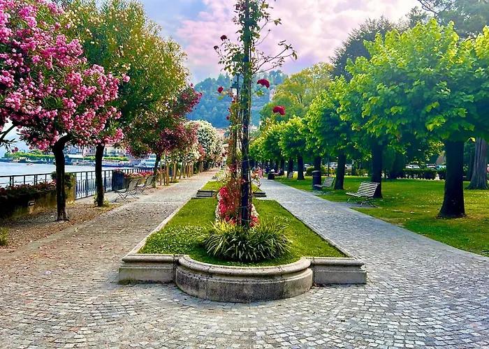 Διαμέρισμα Corte Antica Con Splendida Jacuzzi Μπελάτζιο